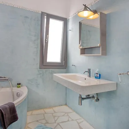 Ianthi Boutique * Skyros