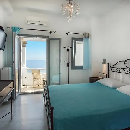 Ianthi Boutique Skyros